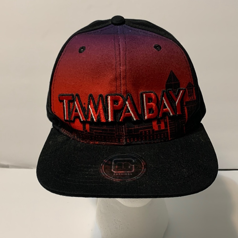 Tampa bay premium cotton snap back baseball hat cap black and red beautiful